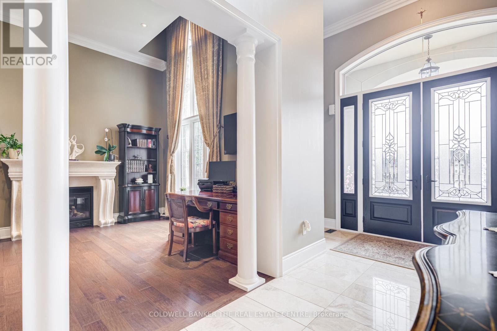 20 Aubrietia Court, Richmond Hill, Ontario  L4E 2R3 - Photo 7 - N13024440