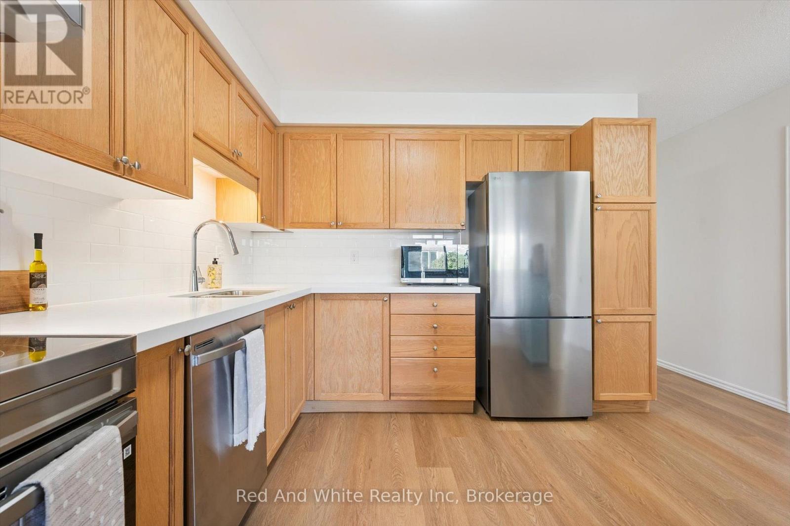 3 - 151 Clairfields Drive E, Guelph (Pineridge/westminster Woods), Ontario  N1L 1P5 - Photo 5 - X13723726