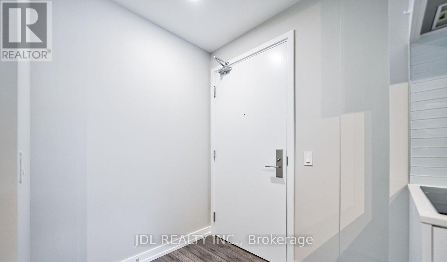 710 - 33 Helendale Avenue, Toronto, Ontario  M4R 0A4 - Photo 3 - C13723702