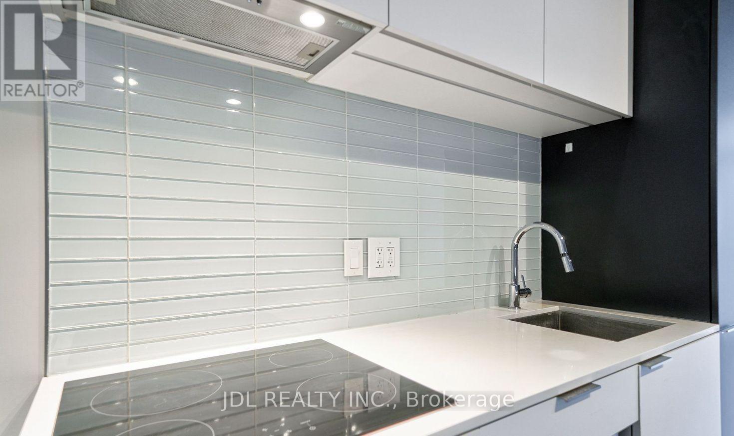 710 - 33 Helendale Avenue, Toronto, Ontario  M4R 0A4 - Photo 4 - C13723702