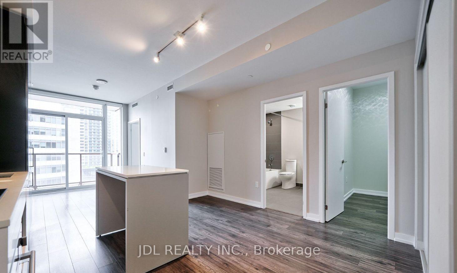 710 - 33 Helendale Avenue, Toronto, Ontario  M4R 0A4 - Photo 6 - C13723702