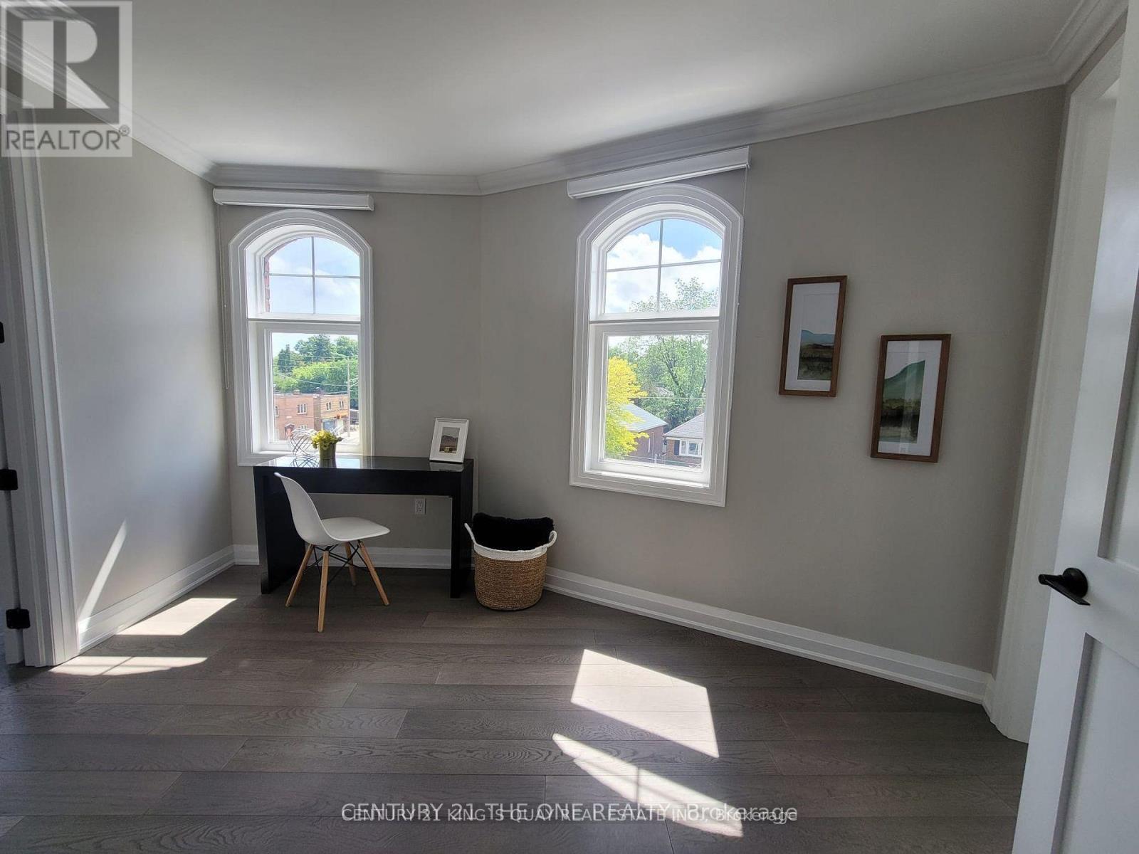 323 Sutherland Drive, Toronto, Ontario  M4G 1J7 - Photo 8 - C13723744