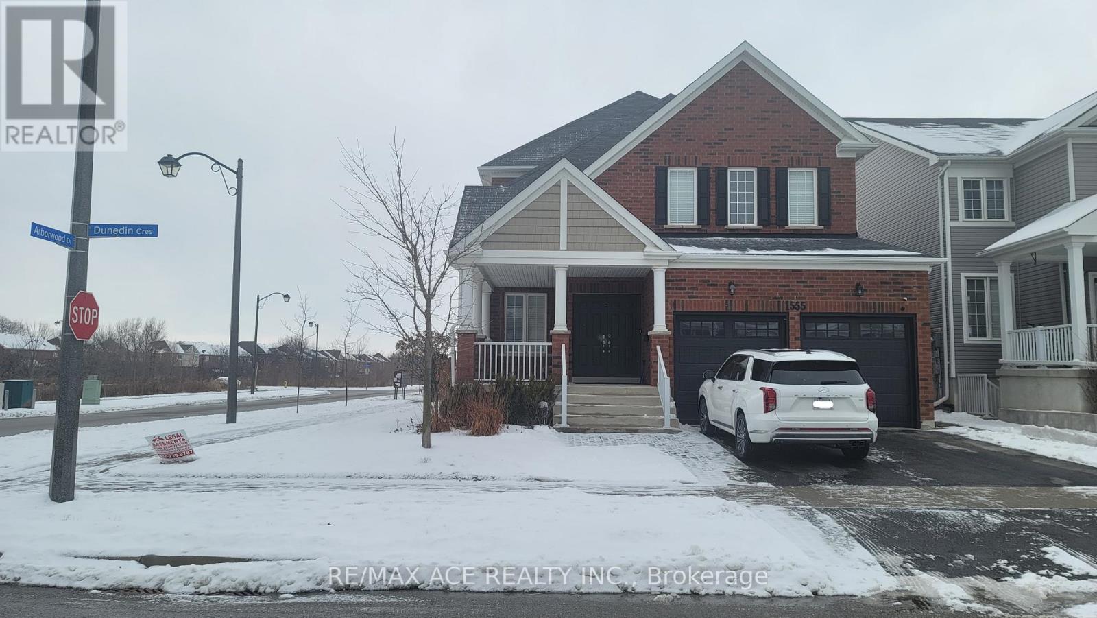 BSMT - 1555 DUNEDIN CRESCENT, Oshawa, Ontario