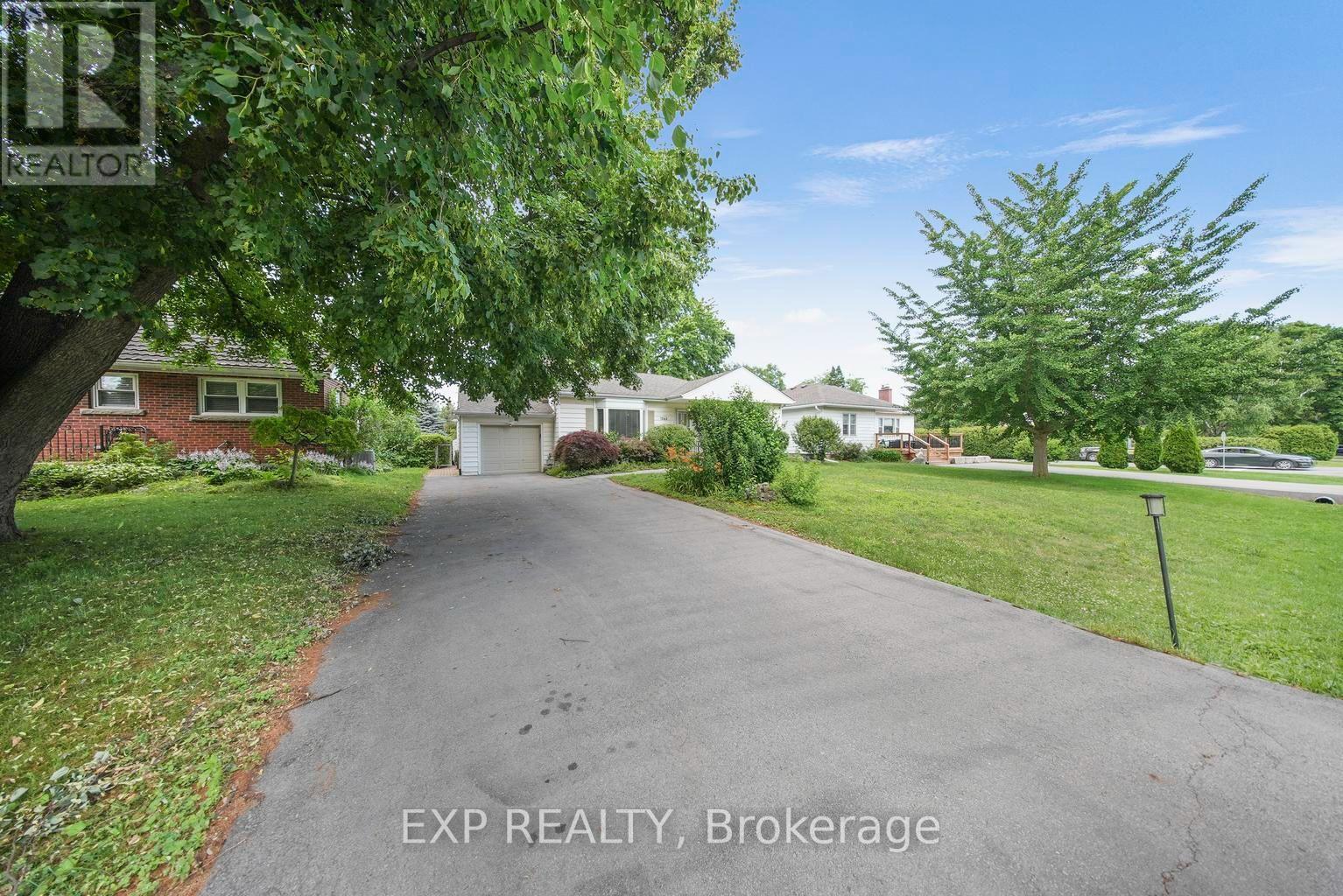1063 Joan Drive, Burlington, Ontario  L7T 3H3 - Photo 44 - W13723674