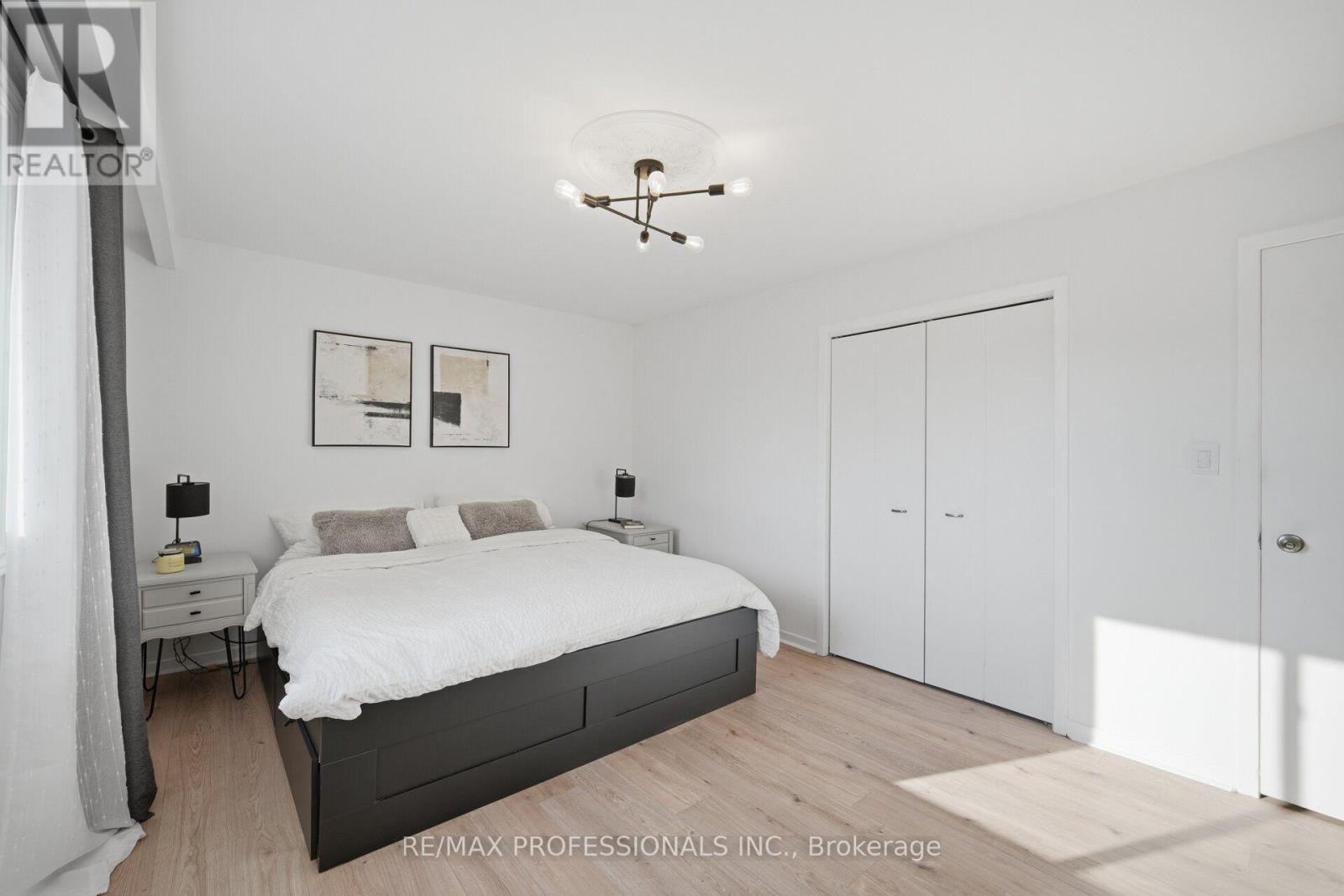 10 Hopedale Court, Mississauga, Ontario  L5M 2E9 - Photo 20 - W13723710