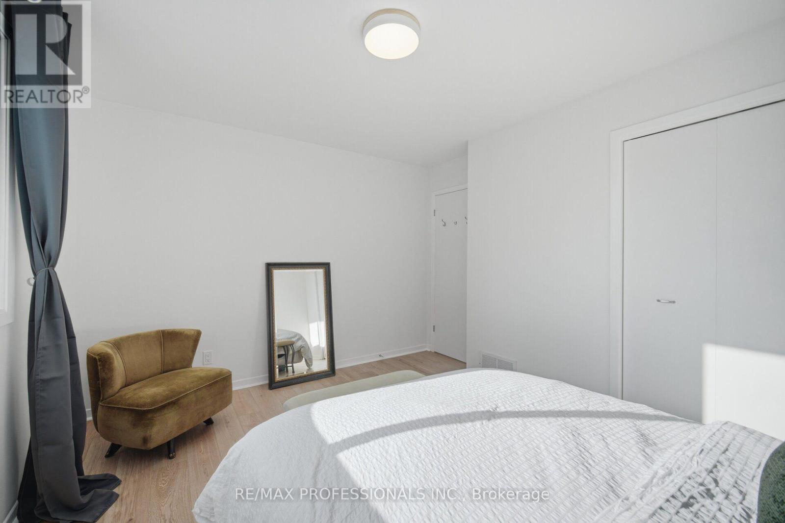 10 Hopedale Court, Mississauga, Ontario  L5M 2E9 - Photo 23 - W13723710
