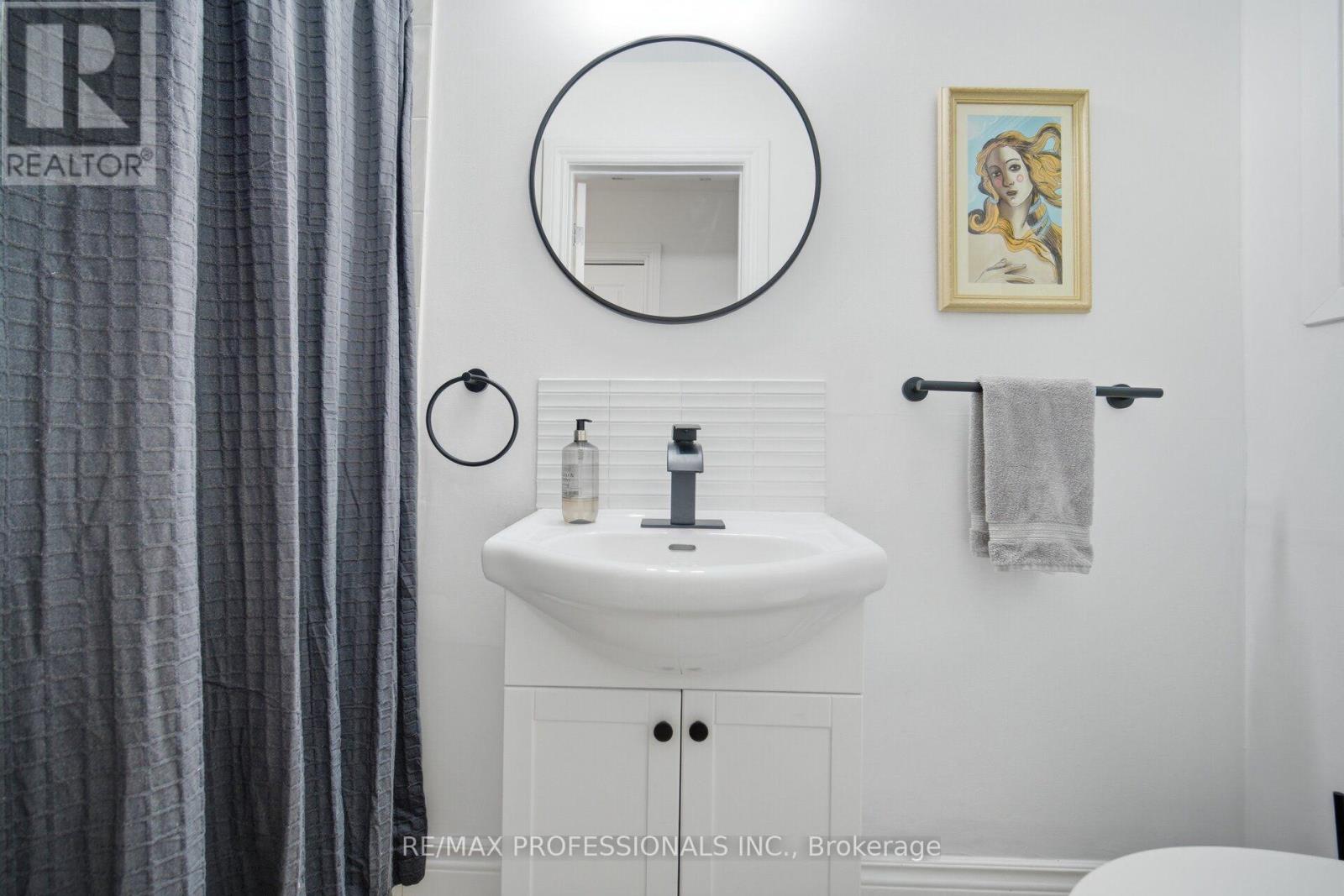 10 Hopedale Court, Mississauga, Ontario  L5M 2E9 - Photo 37 - W13723710