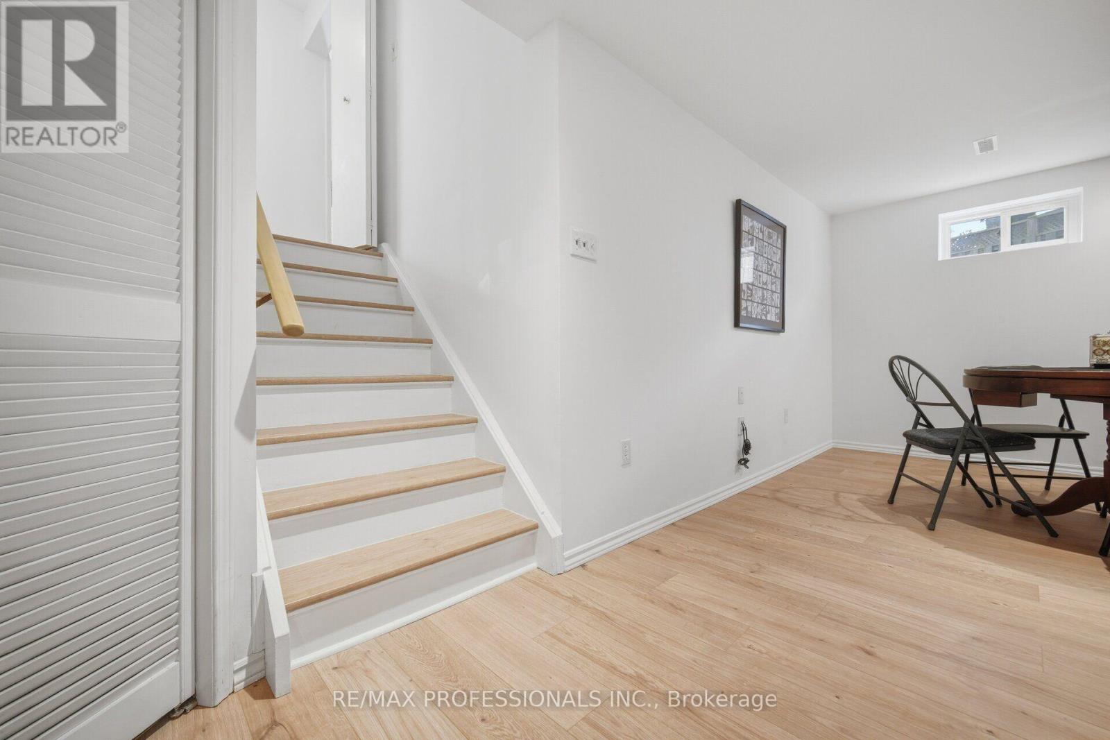 10 Hopedale Court, Mississauga, Ontario  L5M 2E9 - Photo 39 - W13723710