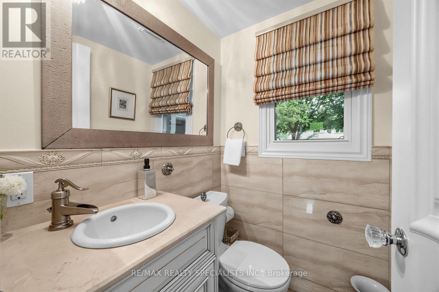 1211 Royal York Road, Toronto, Ontario  M9A 4B5 - Photo 16 - W13723730