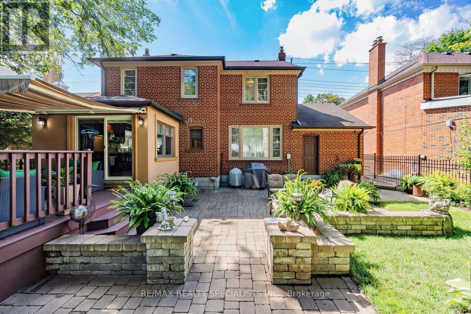 1211 Royal York Road, Toronto, Ontario  M9A 4B5 - Photo 32 - W13723730