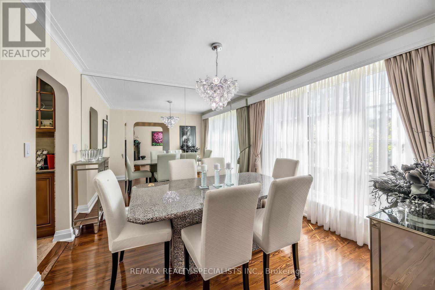 1211 Royal York Road, Toronto, Ontario  M9A 4B5 - Photo 9 - W13723730