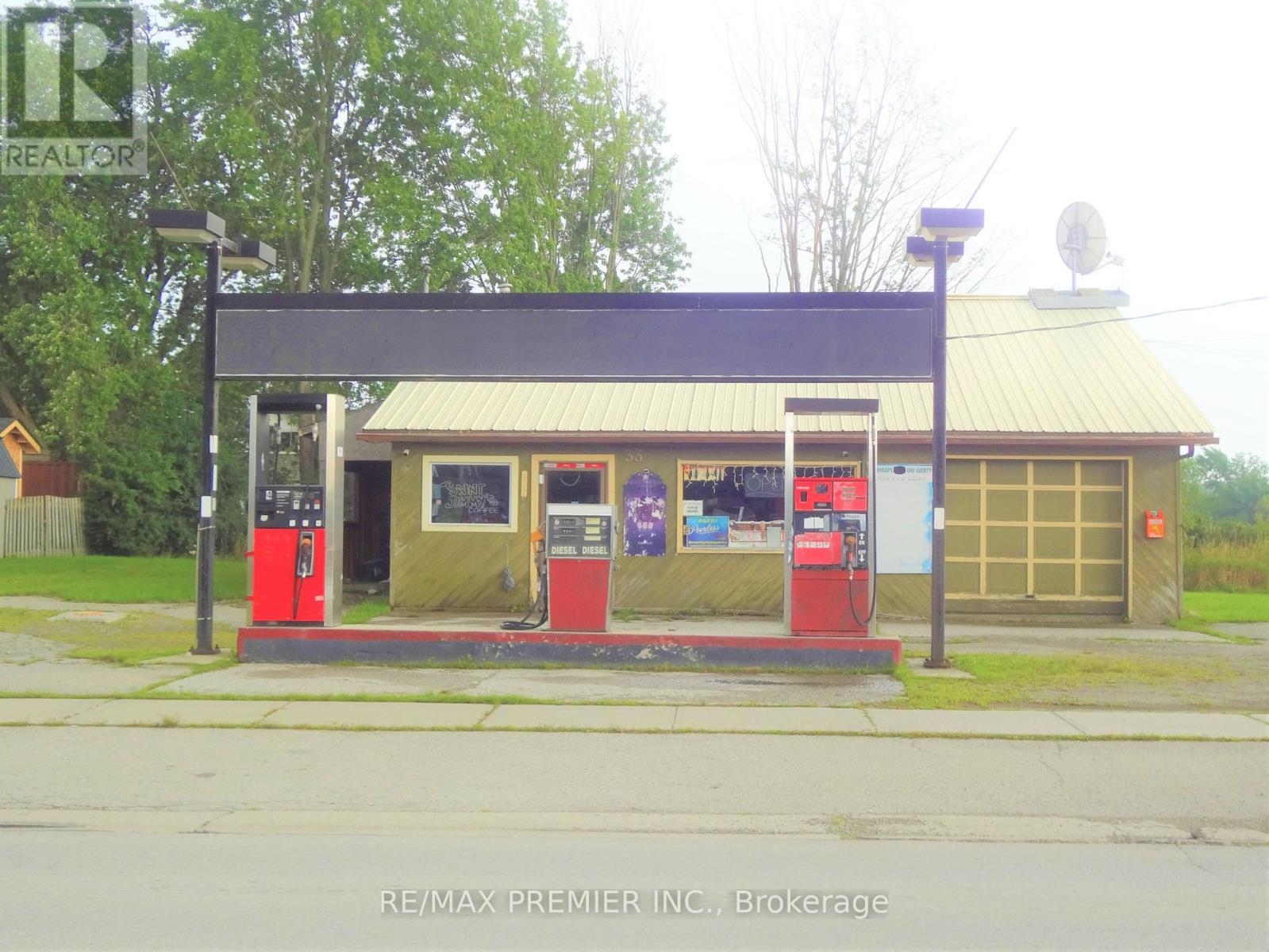33 MAIN STREET W, Haldimand, Ontario