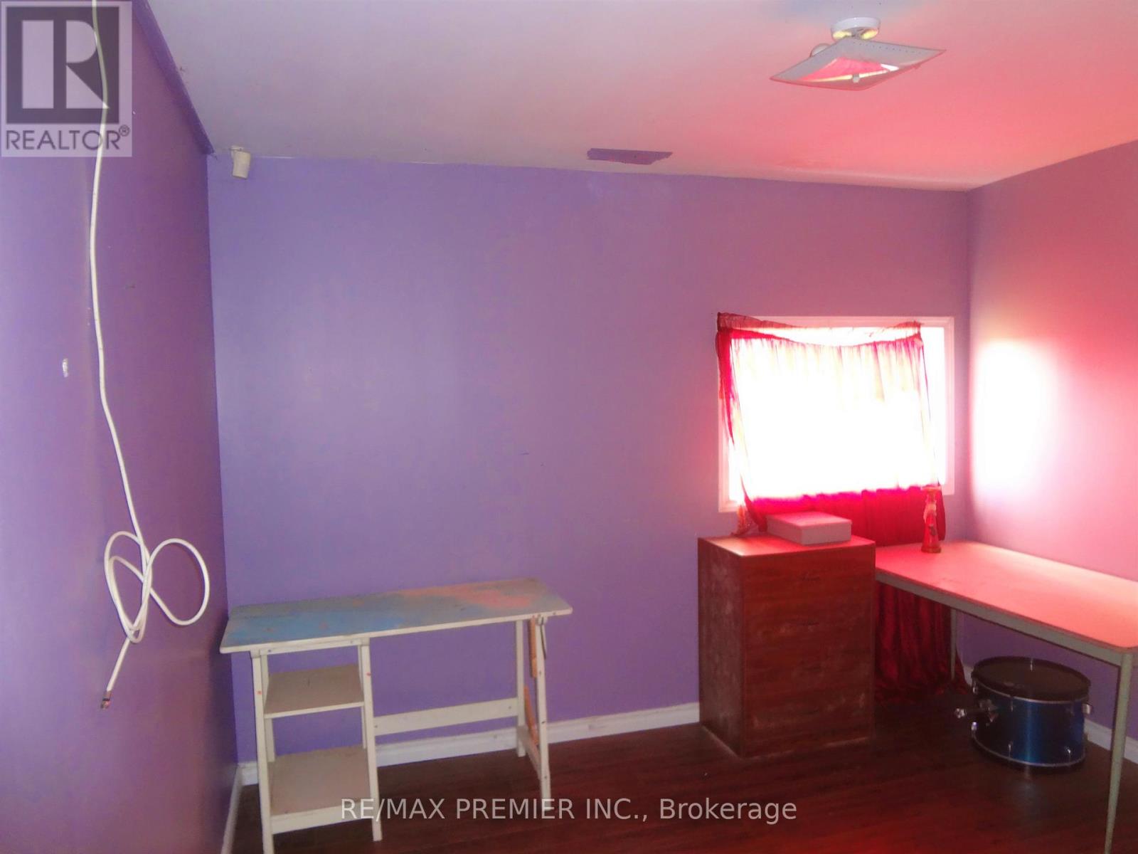 33 Main Street W, Haldimand, Ontario  N0A 1P0 - Photo 9 - X13723680
