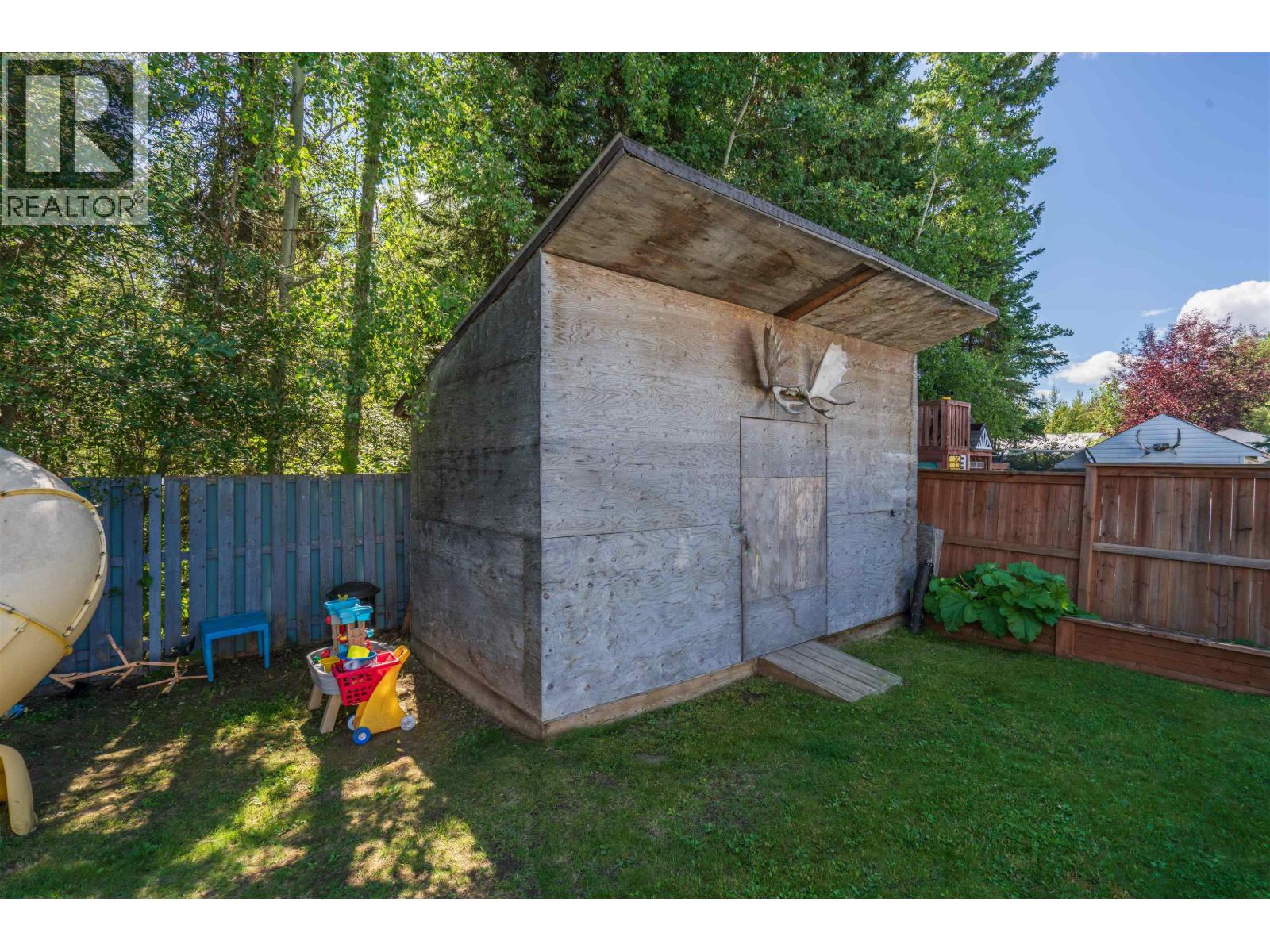 5423 Woodoak Crescent, Prince George, British Columbia  V2K 5A6 - Photo 32 - R3159663