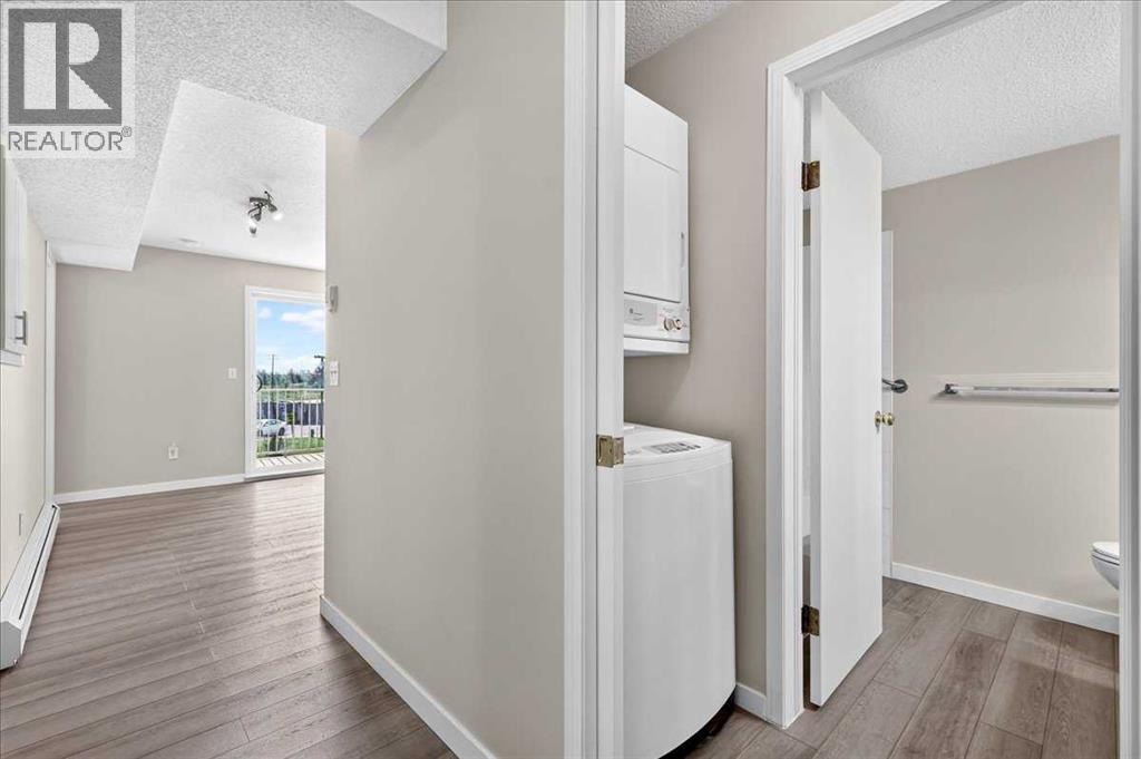 212, 1717 60 Street SE, Calgary, Alberta  T2A 7Y7 - Photo 5 - A2340579