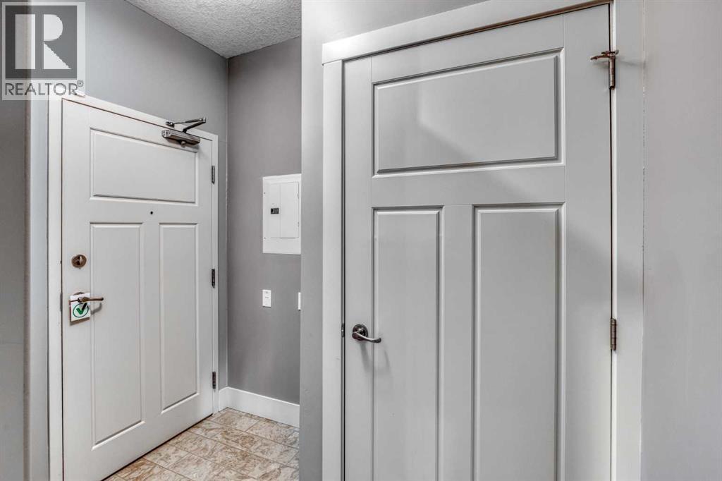 117, 77 George Fox Trail W, Cochrane, Alberta T4C 0N1 - Photo 3 - A2340713
