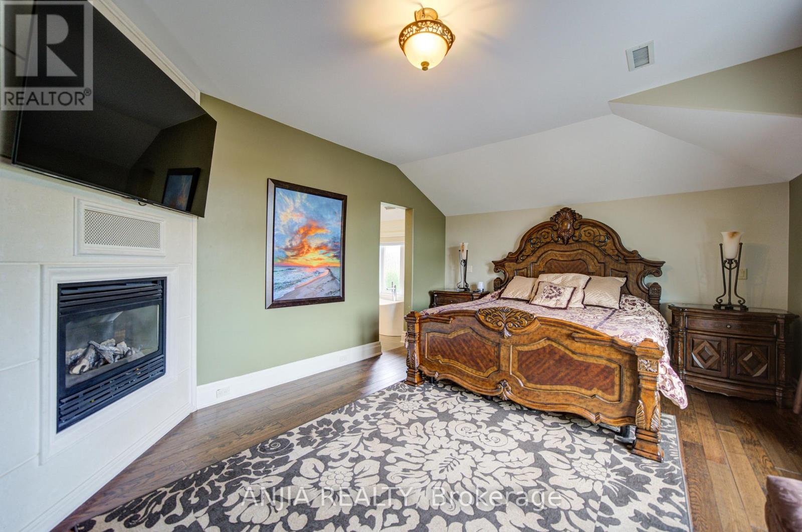 452 Fernleigh Circle S, Richmond Hill, Ontario L4C 1E6 - Photo 21 - N13530394