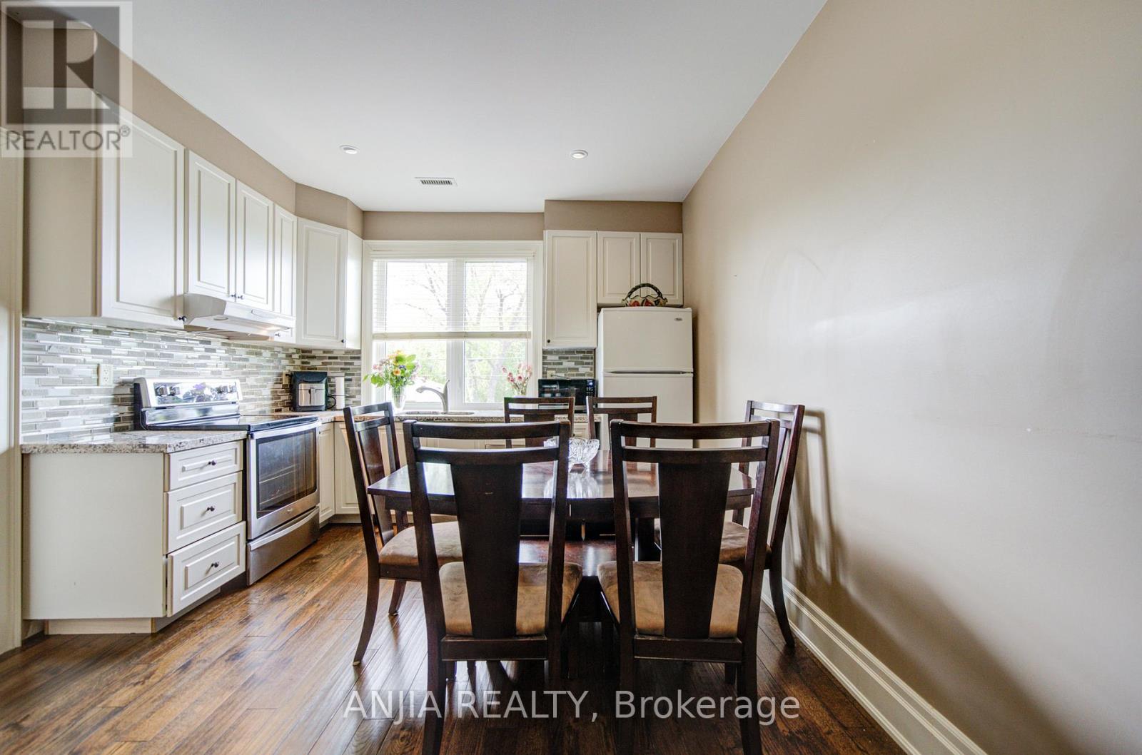 452 Fernleigh Circle S, Richmond Hill, Ontario L4C 1E6 - Photo 29 - N13530394