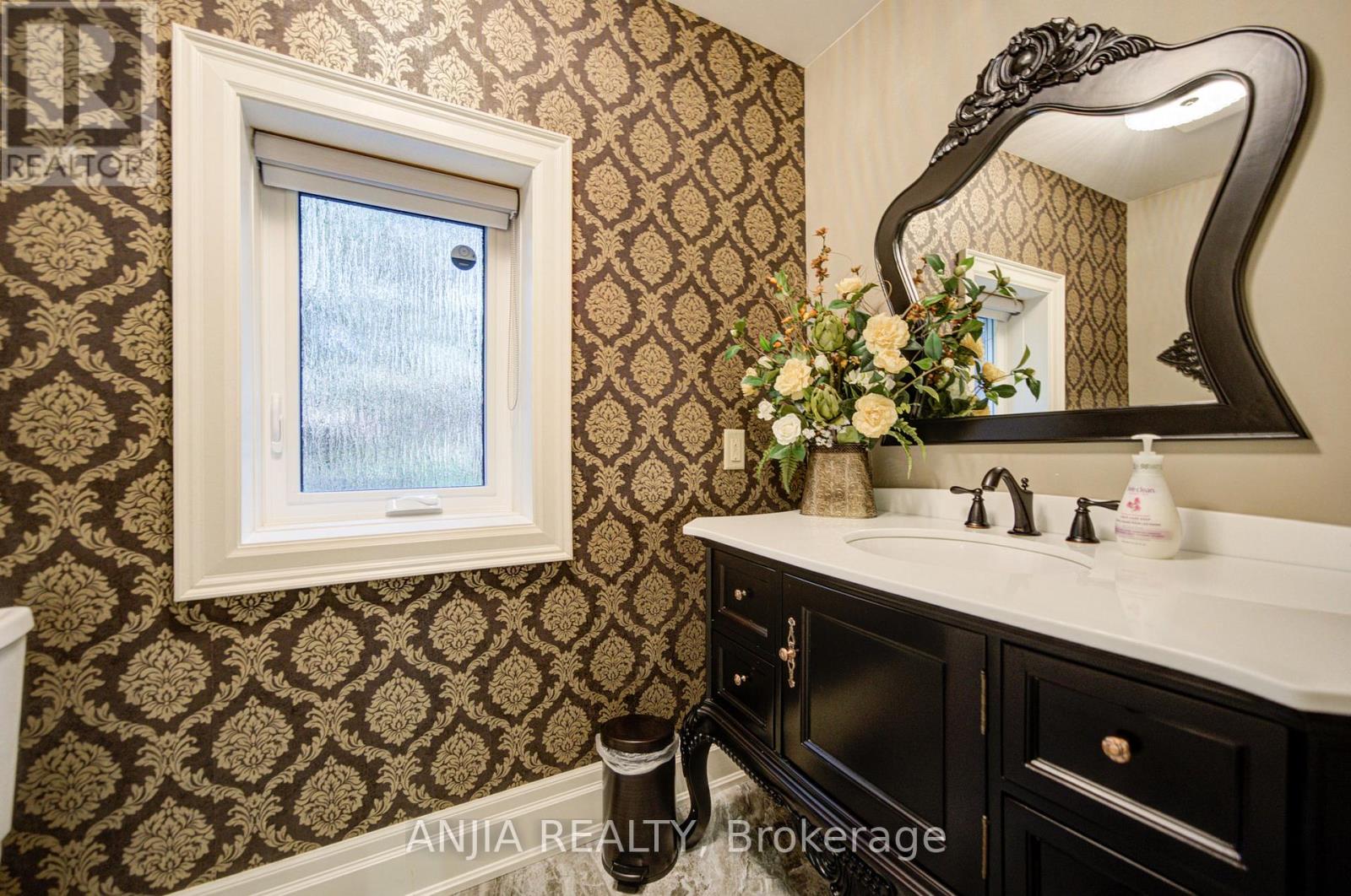 452 Fernleigh Circle S, Richmond Hill, Ontario L4C 1E6 - Photo 17 - N13530394