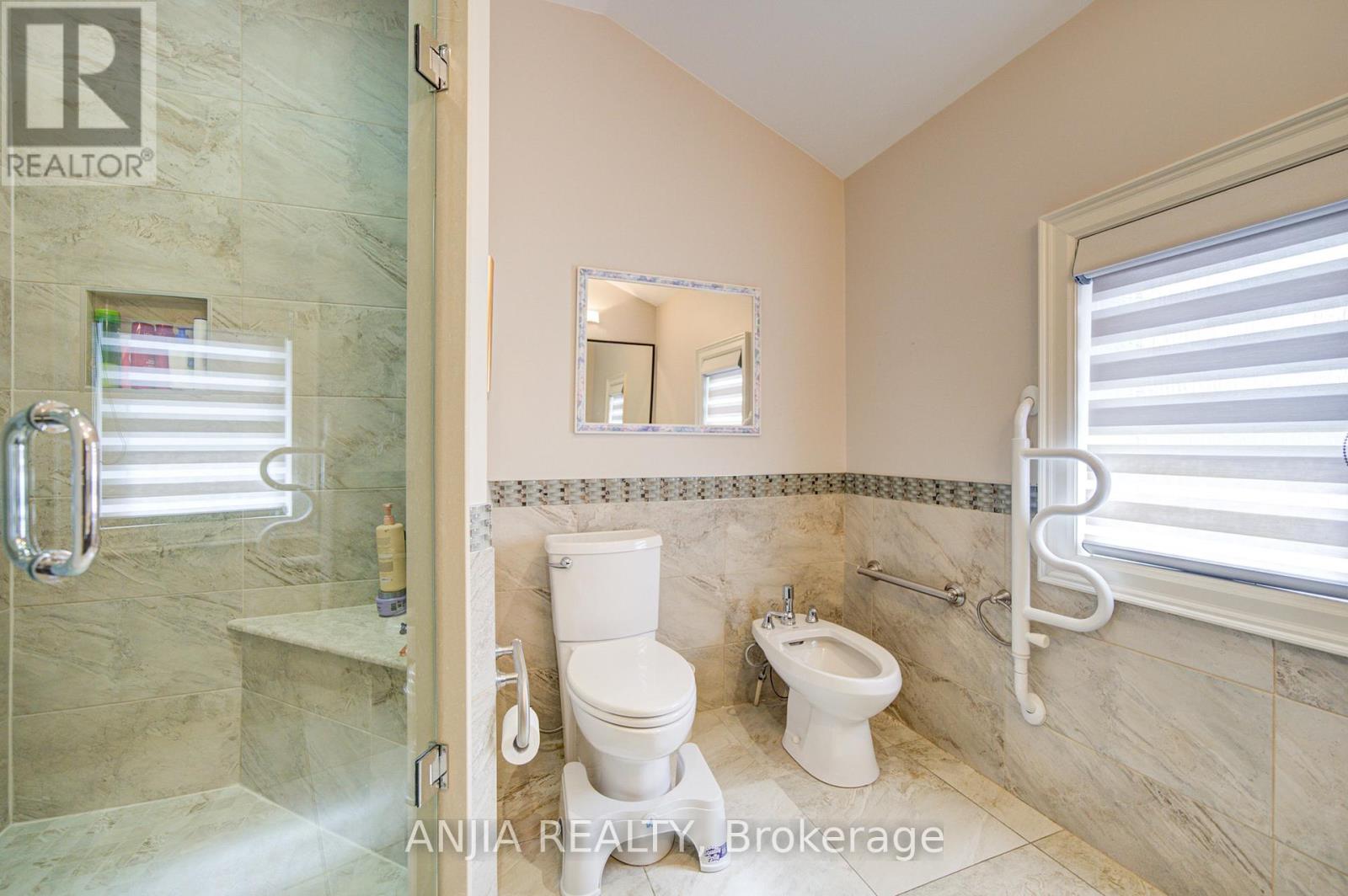 452 Fernleigh Circle S, Richmond Hill, Ontario L4C 1E6 - Photo 28 - N13530394
