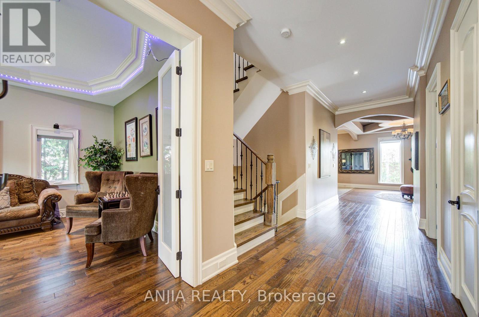 452 Fernleigh Circle S, Richmond Hill, Ontario L4C 1E6 - Photo 4 - N13530394