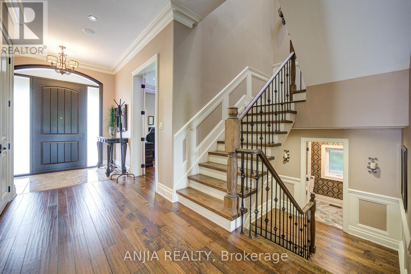 452 Fernleigh Circle S, Richmond Hill, Ontario L4C 1E6 - Photo 3 - N13530394