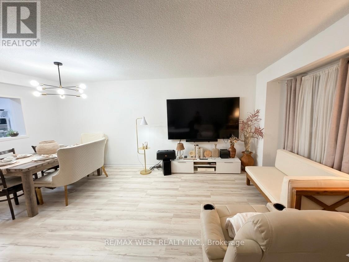 37 - 69 MAPLE BRANCH PATH, Toronto, Ontario