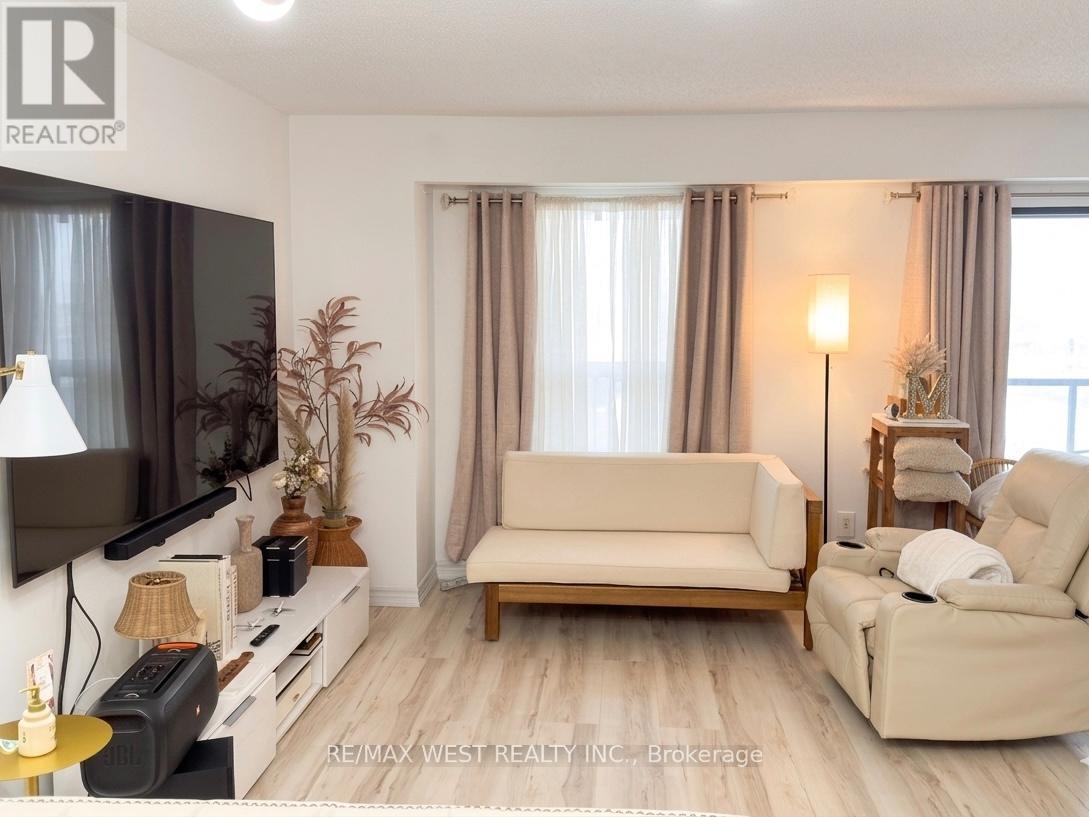37 - 69 Maple Branch Path, Toronto, Ontario  M9P 3T4 - Photo 3 - W13420016