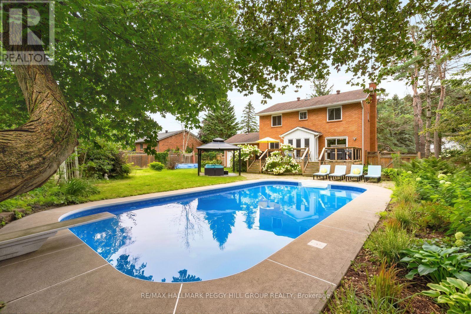 10 Rosewood Avenue, Springwater, Ontario  L9X 0P5 - Photo 2 - S13717402