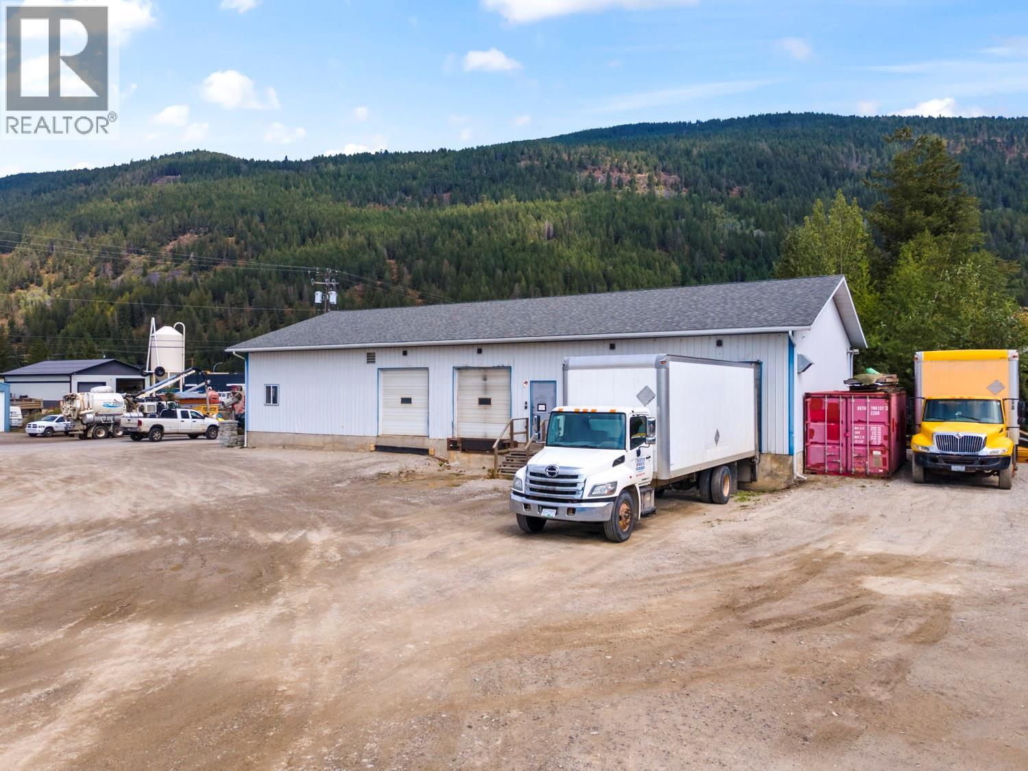 139 Collis Street, Creston, British Columbia V0B 1G6 - Photo 1 - 10398226