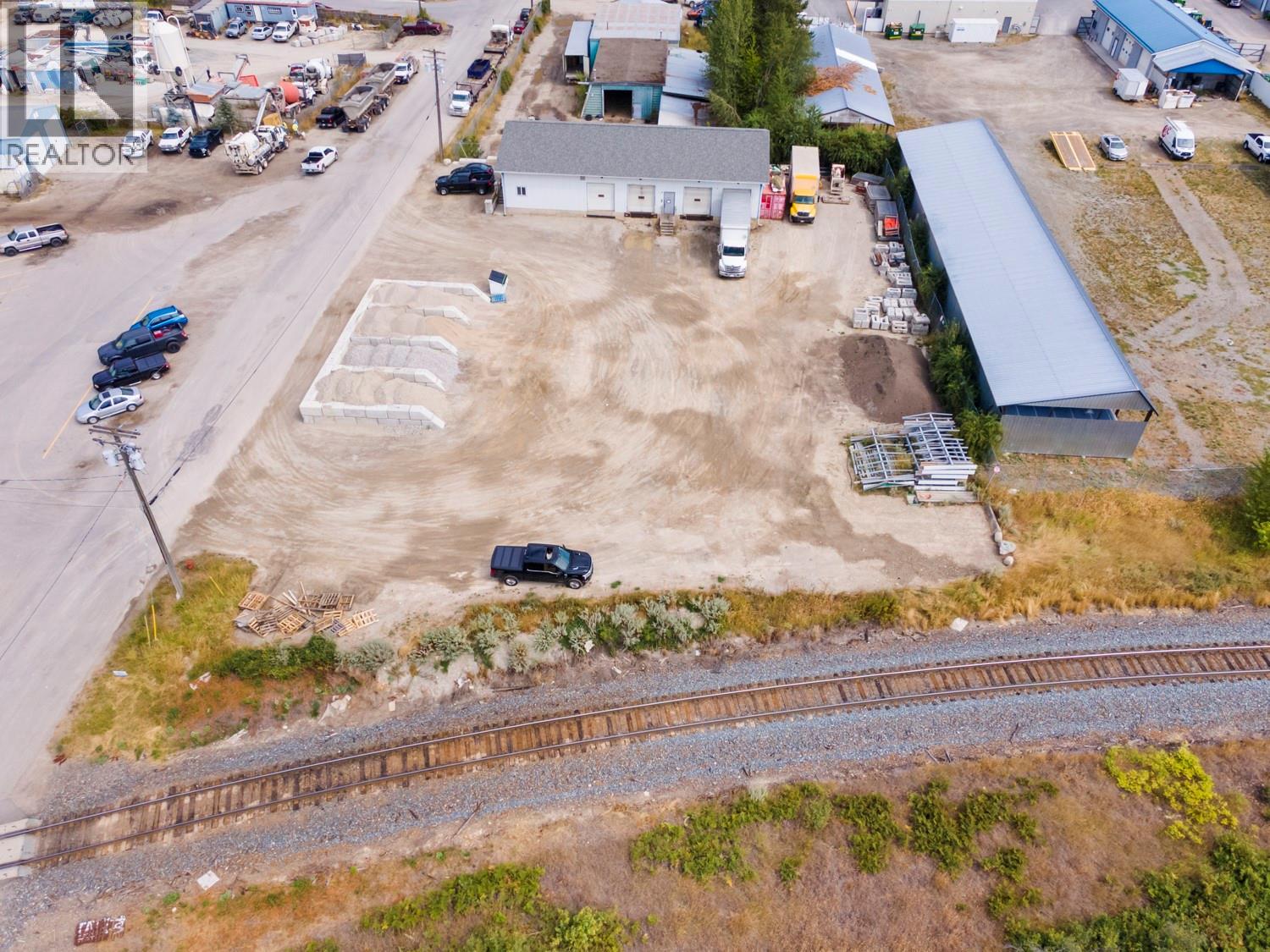 139 Collis Street, Creston, British Columbia V0B 1G6 - Photo 4 - 10398226