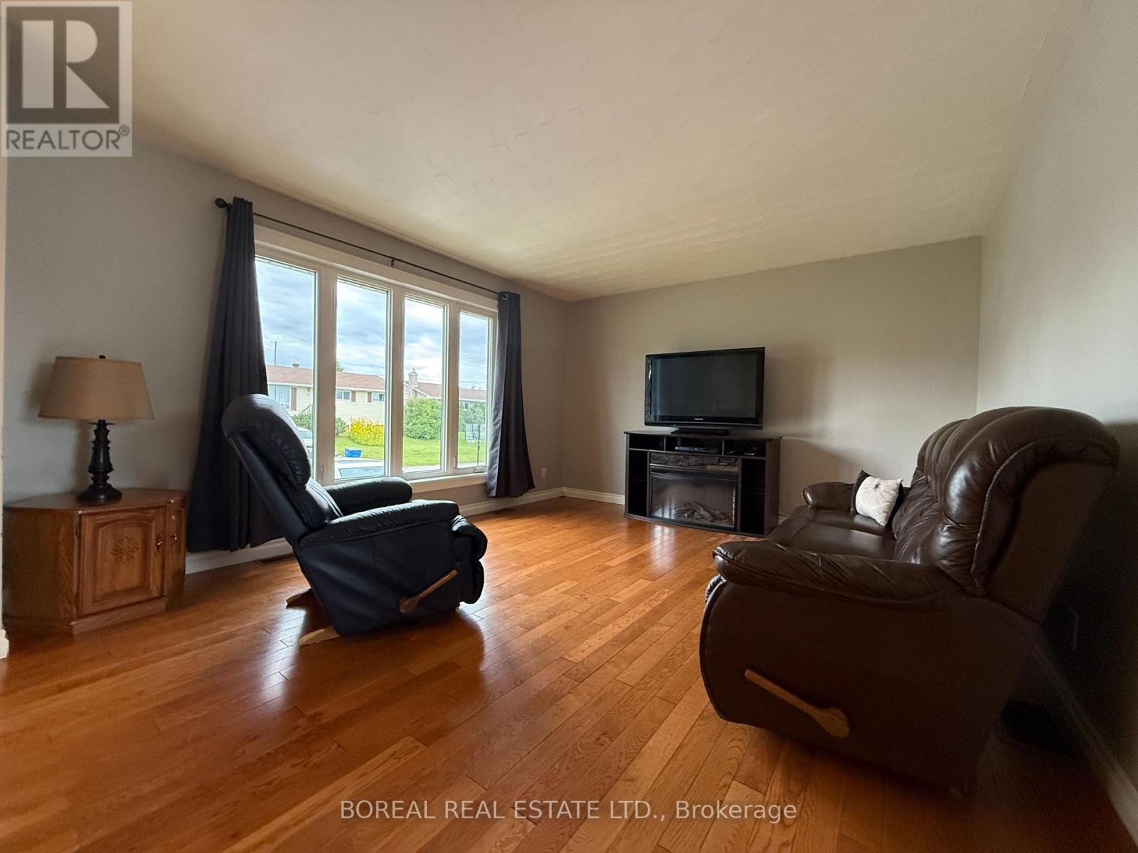 30 Eighteenth Avenue, Cochrane, Ontario  P0L 1C0 - Photo 18 - T13723748