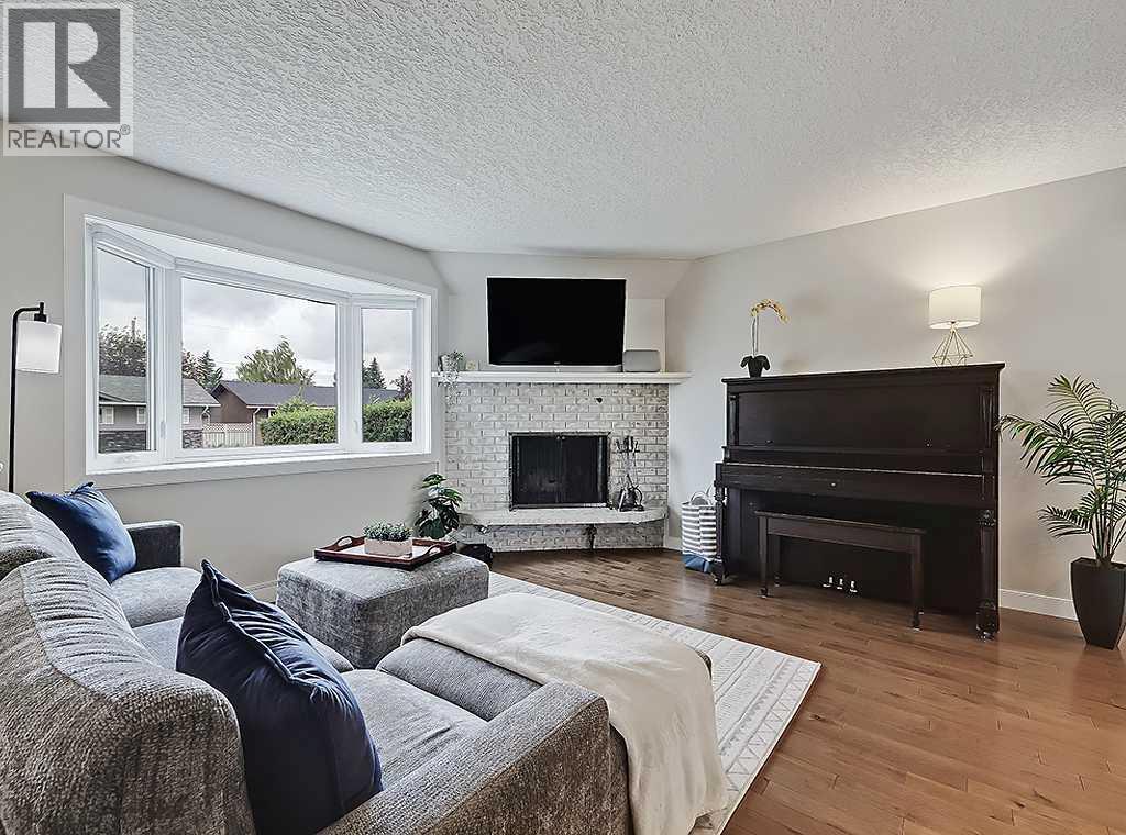 325 Whitney Crescent SE, Calgary, Alberta  T2J 1E7 - Photo 16 - A2340842