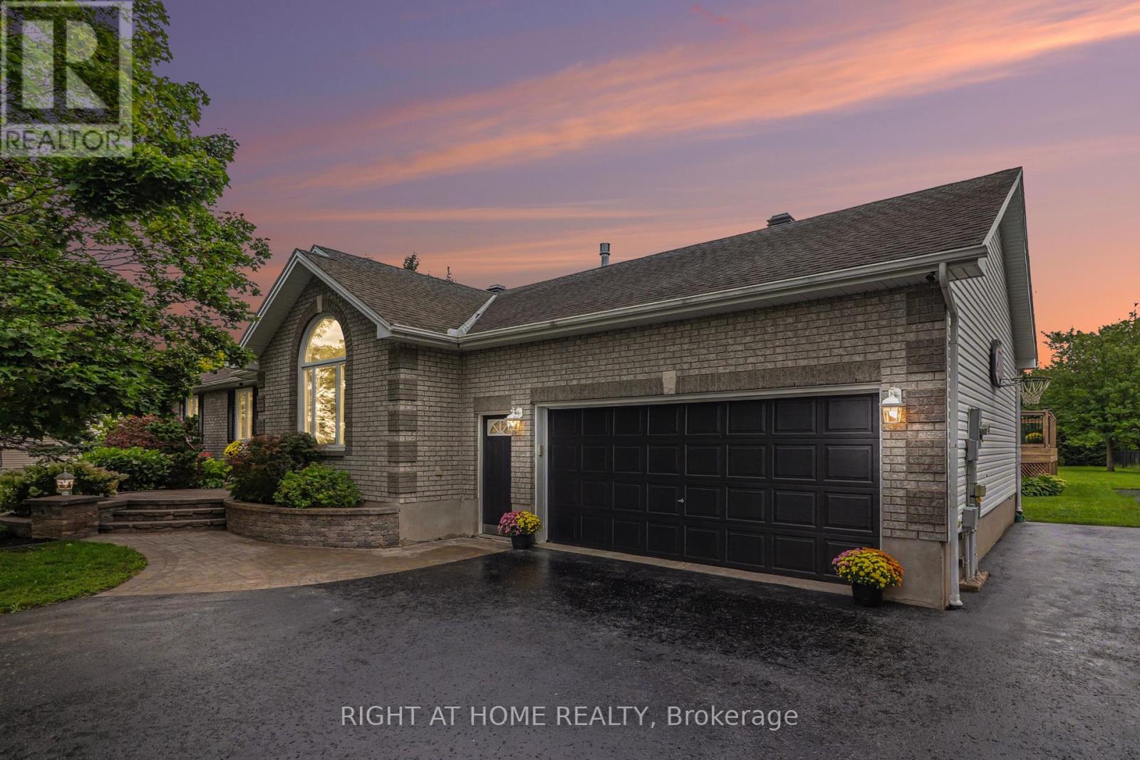 1250 Loeper Street, Ottawa, Ontario  K4B 1P2 - Photo 3 - X13723798
