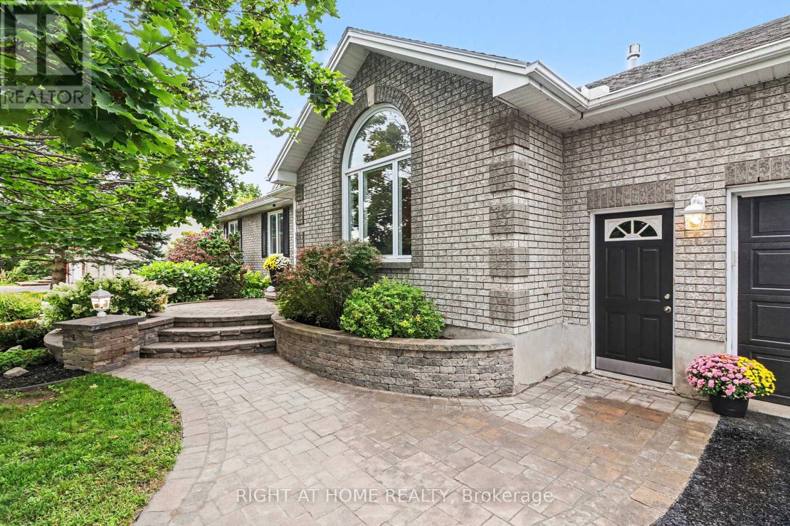 1250 Loeper Street, Ottawa, Ontario  K4B 1P2 - Photo 5 - X13723798