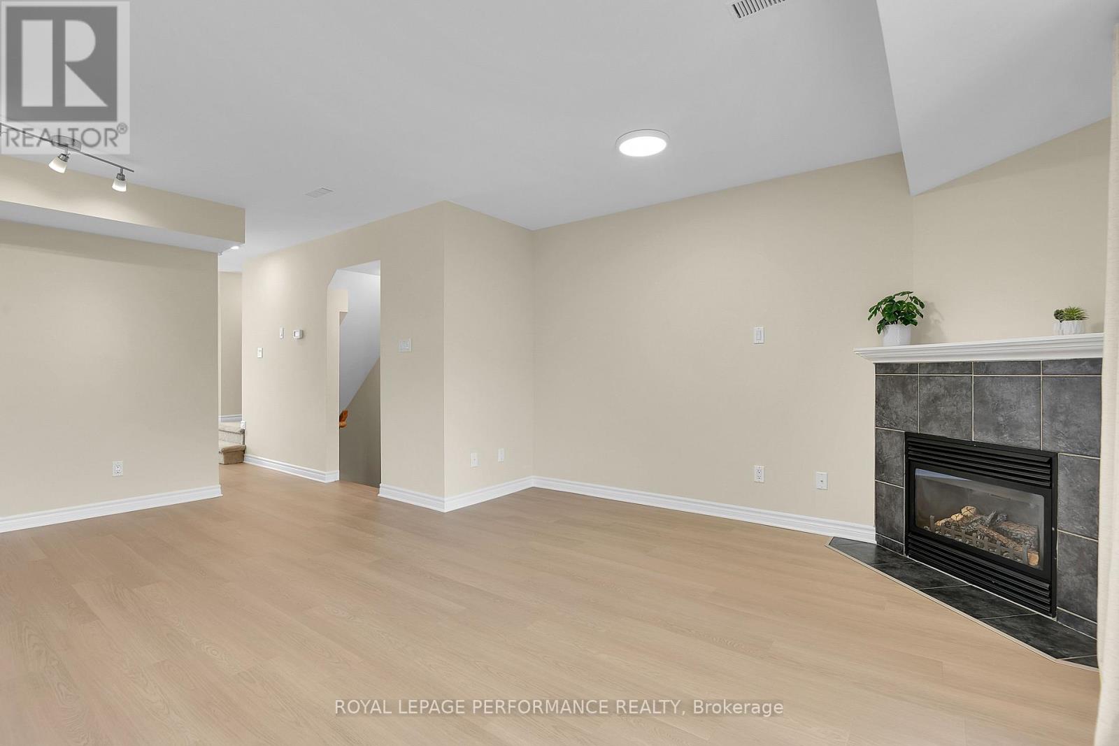 64 Mayflower Private, Ottawa, Ontario  K2B 0A2 - Photo 11 - X13723800