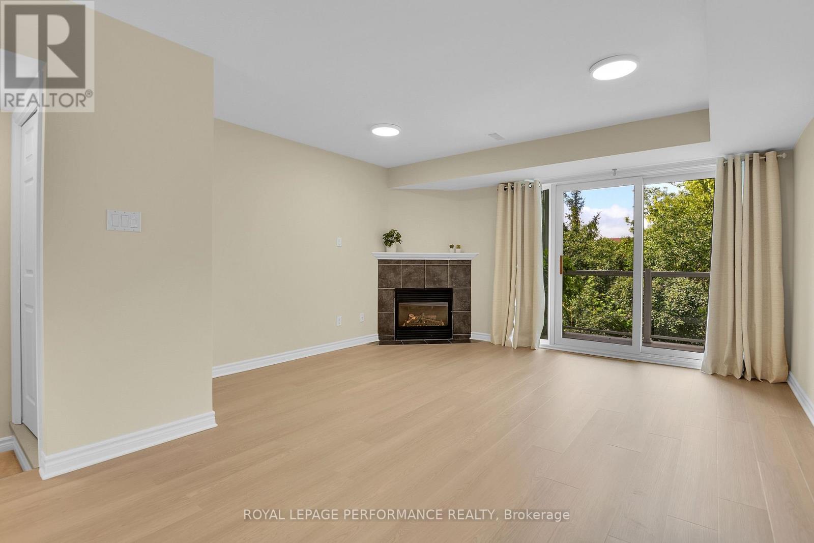 64 Mayflower Private, Ottawa, Ontario  K2B 0A2 - Photo 8 - X13723800