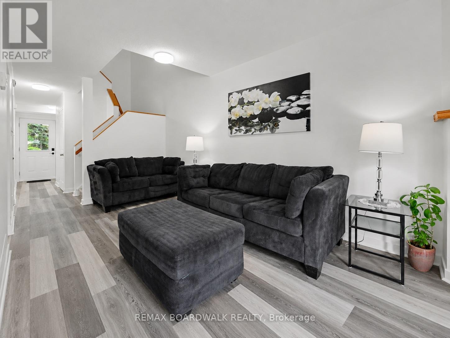 314 Valade Crescent, Ottawa, Ontario  K4A 2X4 - Photo 5 - X13723894