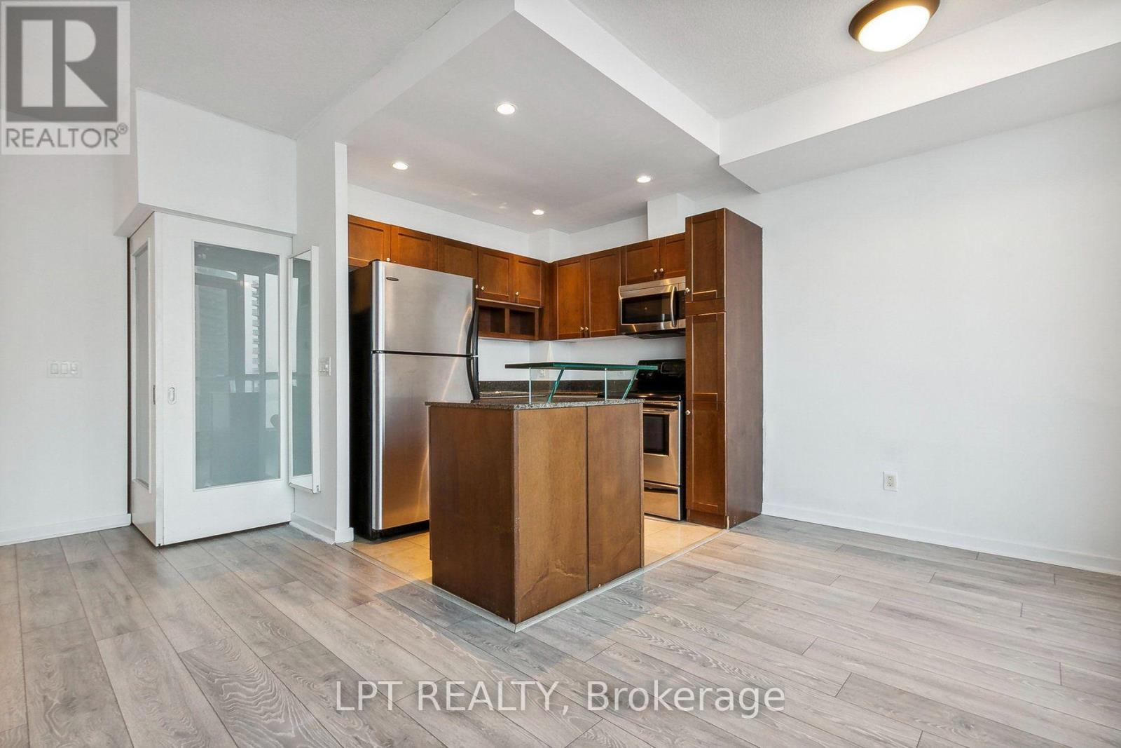 2604 - 208 Queens Quay W, Toronto, Ontario  M5J 2Y5 - Photo 11 - C13701270