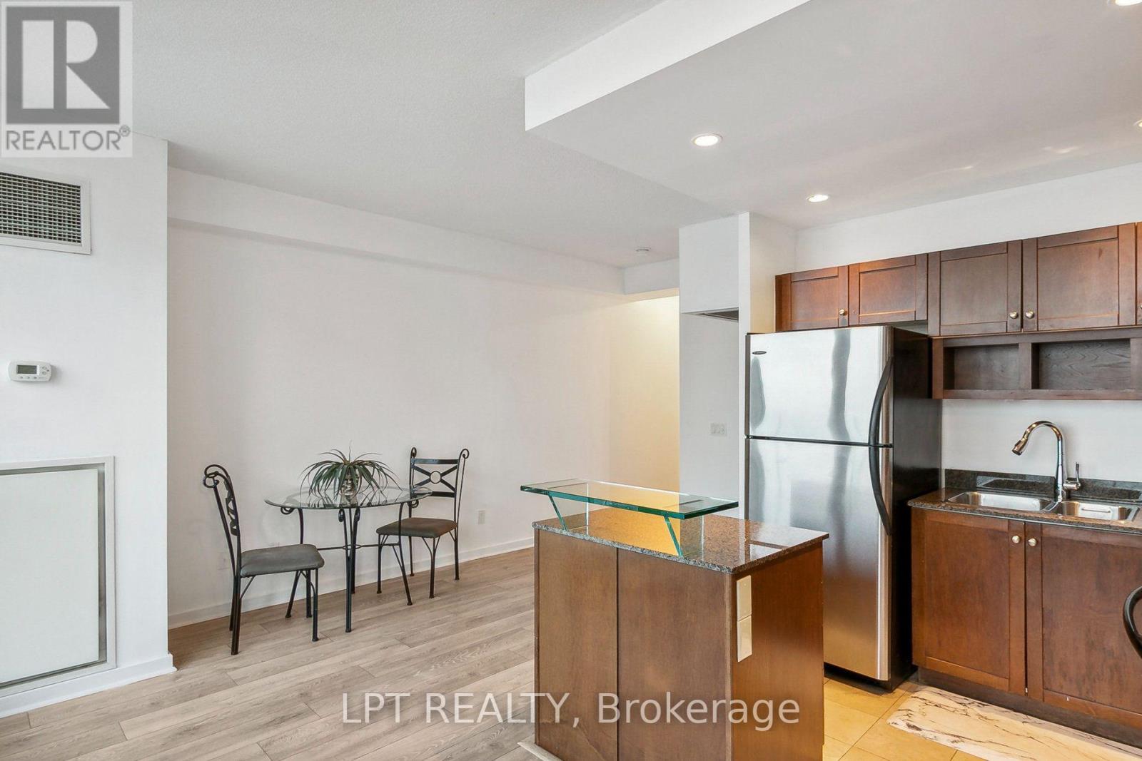 2604 - 208 Queens Quay W, Toronto, Ontario  M5J 2Y5 - Photo 14 - C13701270
