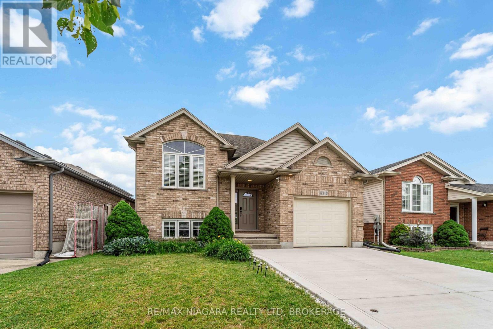 8340 RACEY AVENUE, Niagara Falls, Ontario