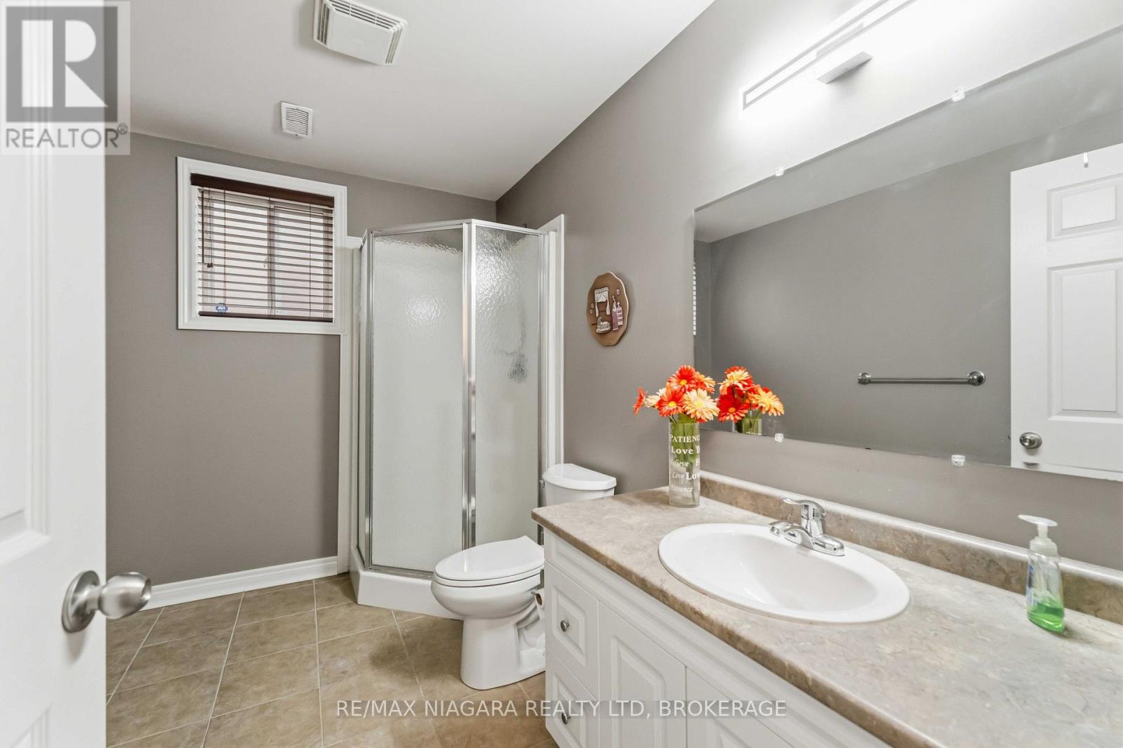 8340 Racey Avenue, Niagara Falls, Ontario  L2H 3M7 - Photo 13 - X13456808