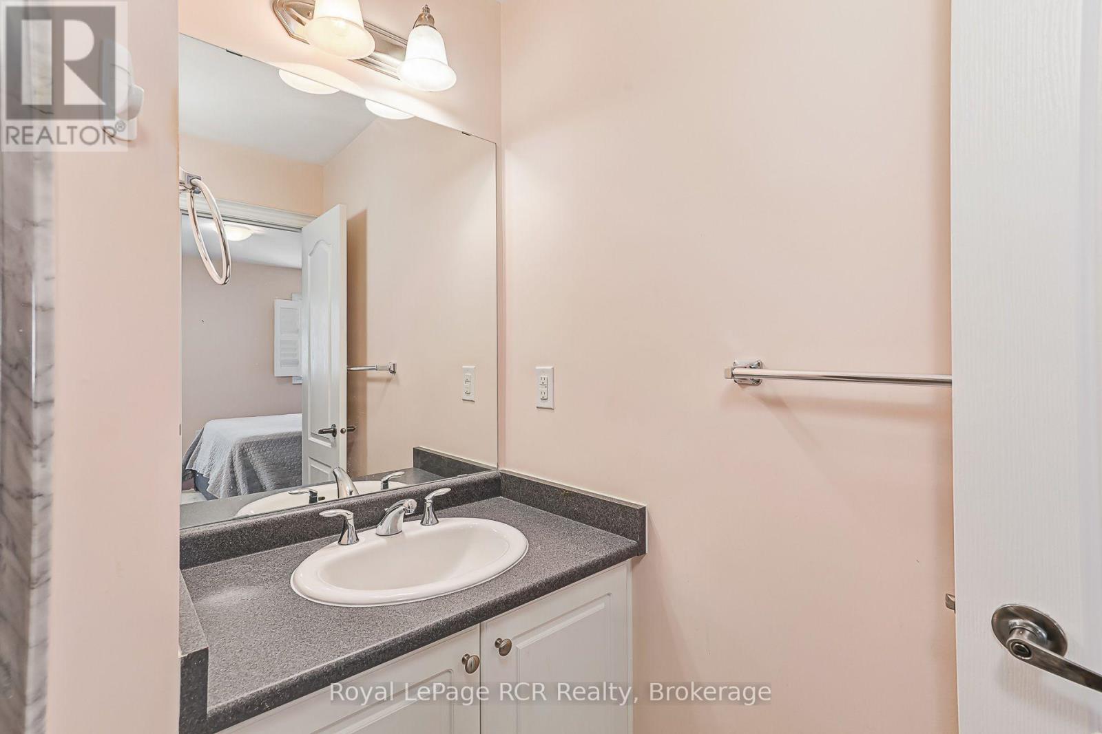 252 Spruce Street, Clearview, Ontario  L0M 1S0 - Photo 26 - S13723870