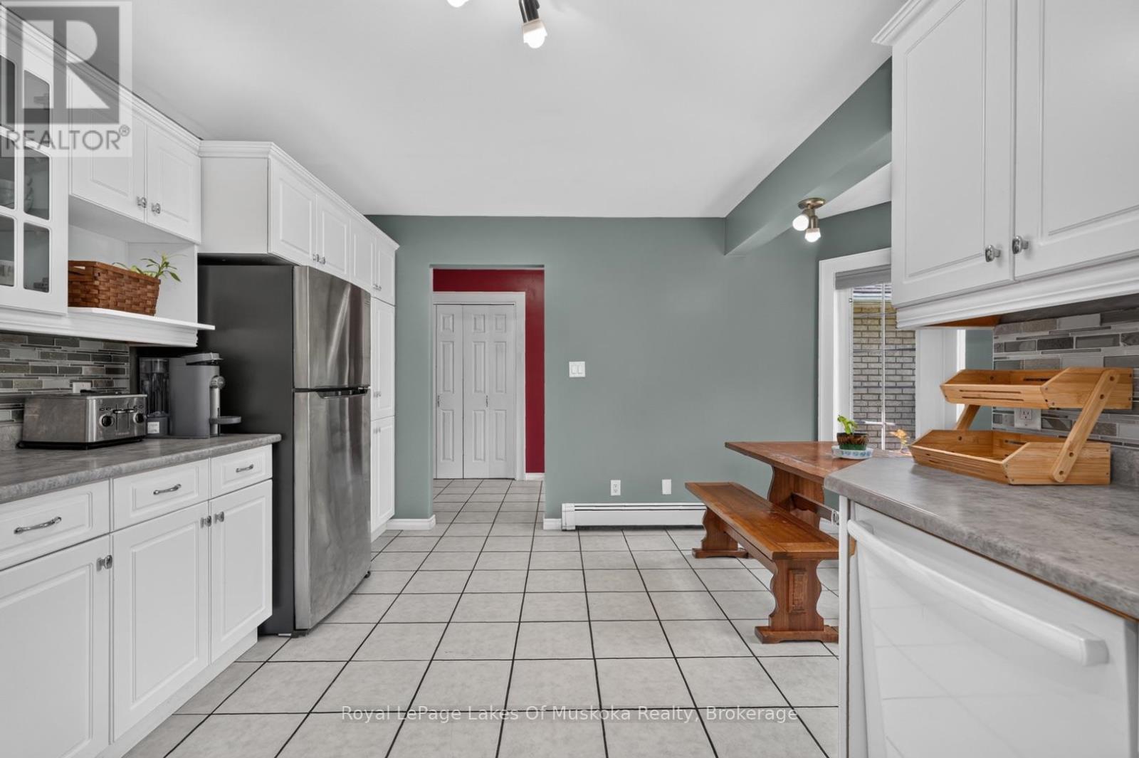140 Simpson Street, Burk's Falls, Ontario  P0A 1C0 - Photo 12 - X13723804