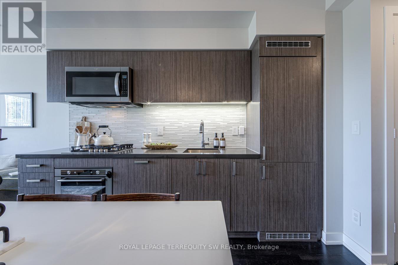 510 - 501 St. Clair Avenue W, Toronto, Ontario  M5P 0A2 - Photo 18 - C13723834