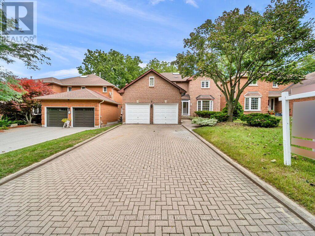 7 Winding Court, Toronto, Ontario  M1C 4X2 - Photo 2 - E13723750