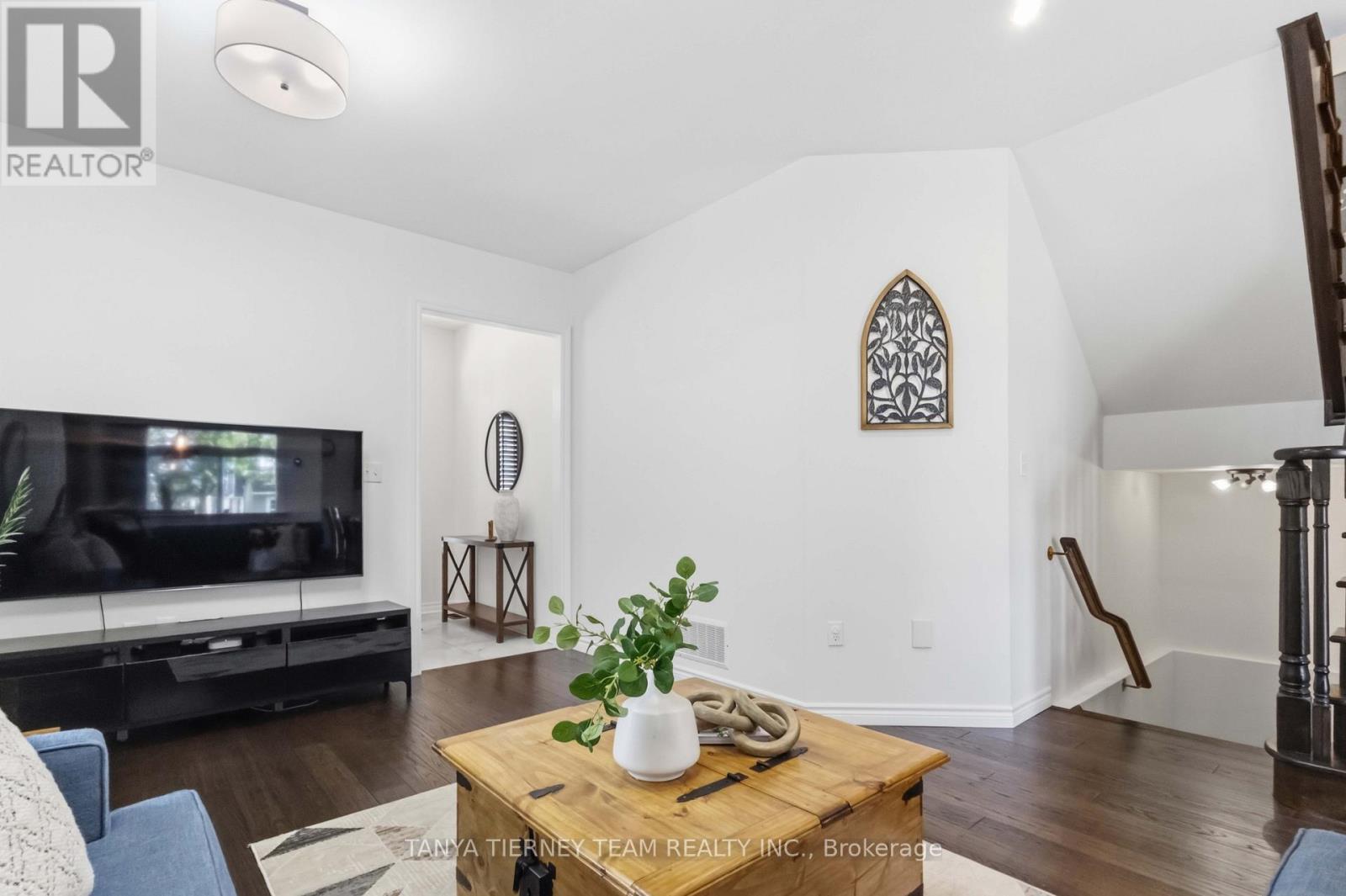 26 Chiswick Avenue, Whitby, Ontario  L1M 0E1 - Photo 10 - E13723766