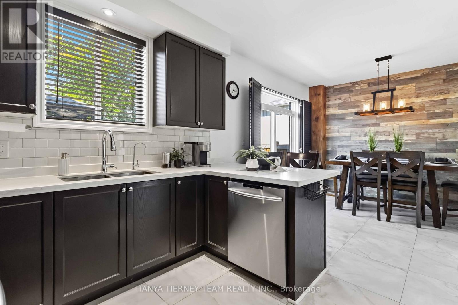 26 Chiswick Avenue, Whitby, Ontario  L1M 0E1 - Photo 15 - E13723766
