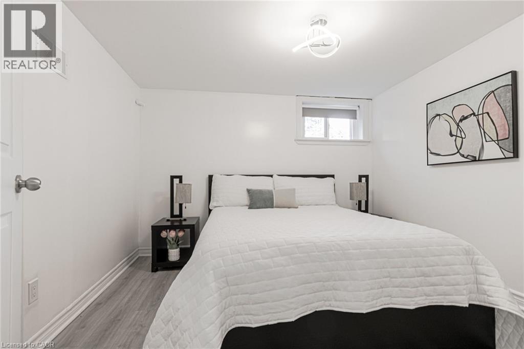 2105 Maplewood Drive, Burlington, Ontario  L7R 2C6 - Photo 37 - 40856104