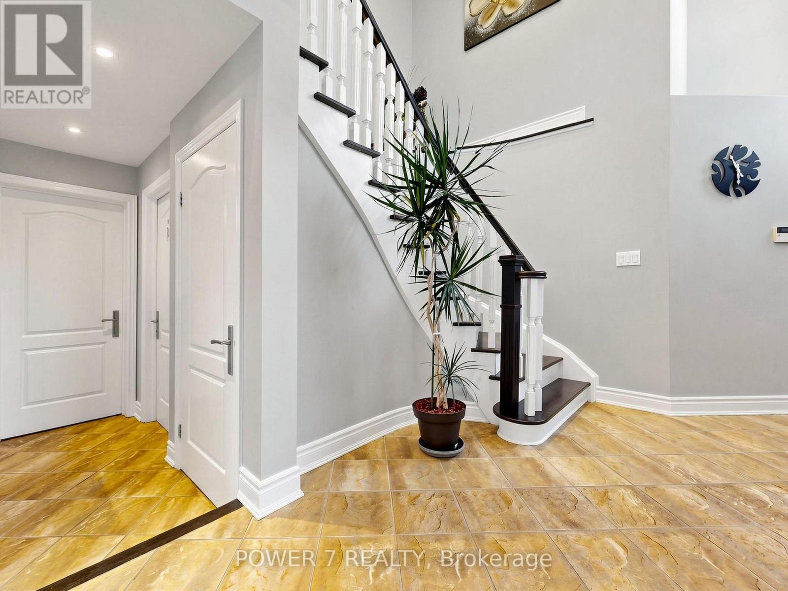 315 North Lake Road, Richmond Hill, Ontario  L4E 3A2 - Photo 17 - N13723778